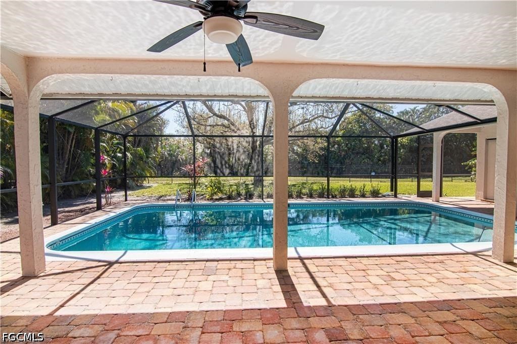 3 Bed Pool Home for Sale in The Forest, FL, $2,800 — photo 38