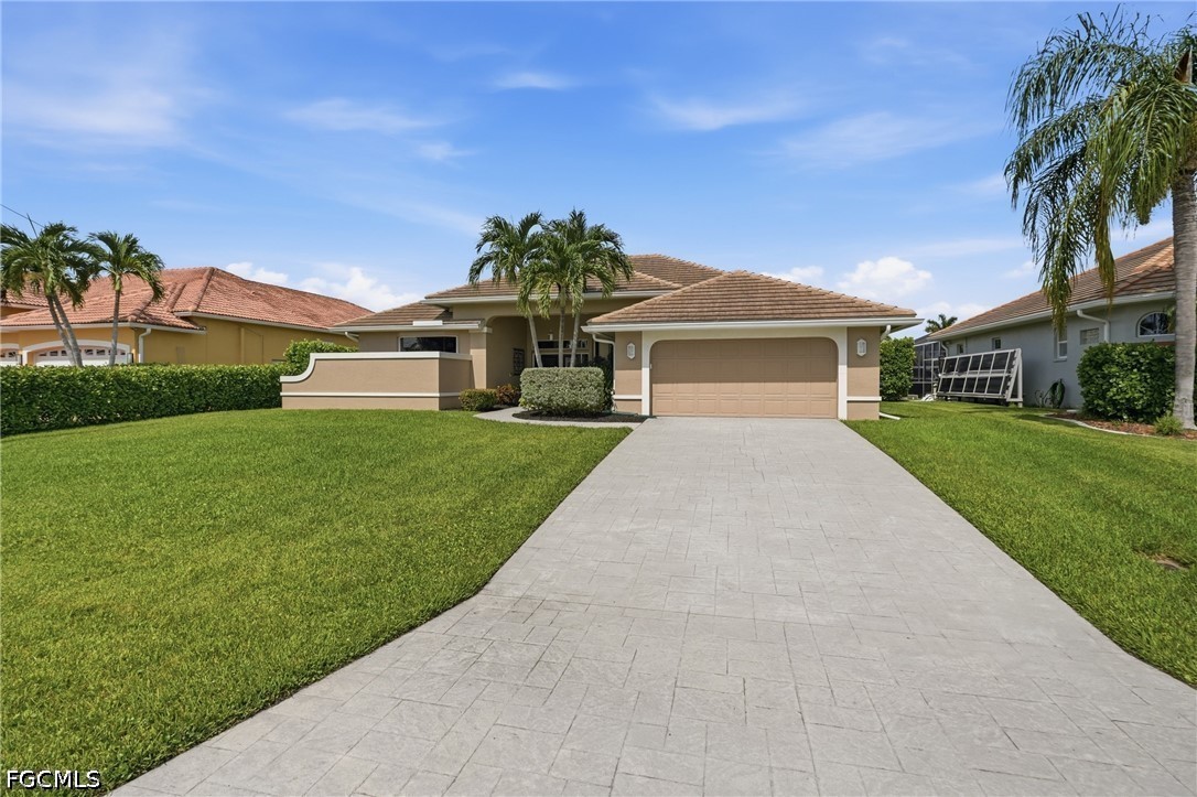 3 Bed Pool Home for Sale in Cape Coral, photo 38