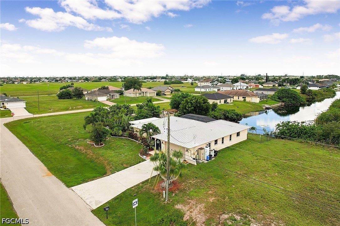 3 Bed Pool Home for Sale in Cape Coral, photo 38