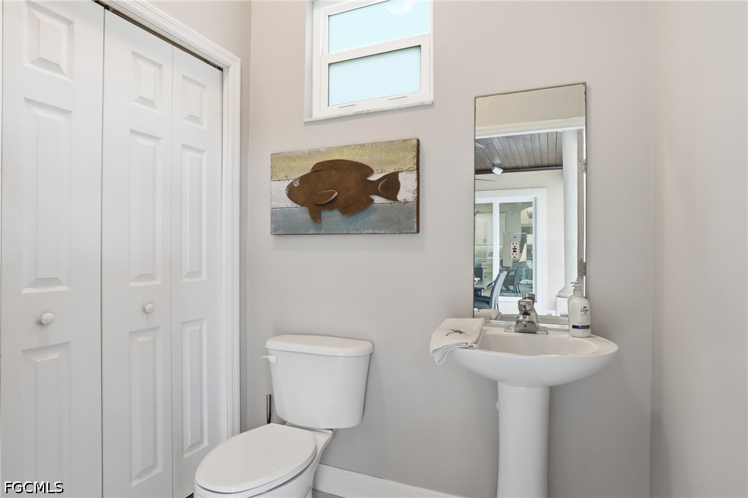 5 Bed Pool Home for Sale in Cape Coral, photo 38