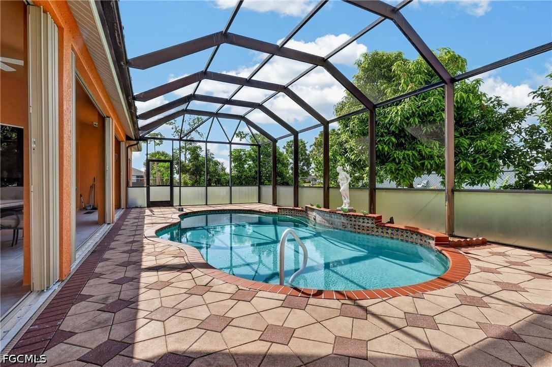 3 Bed Pool Home for Sale in Cape Coral, photo 38