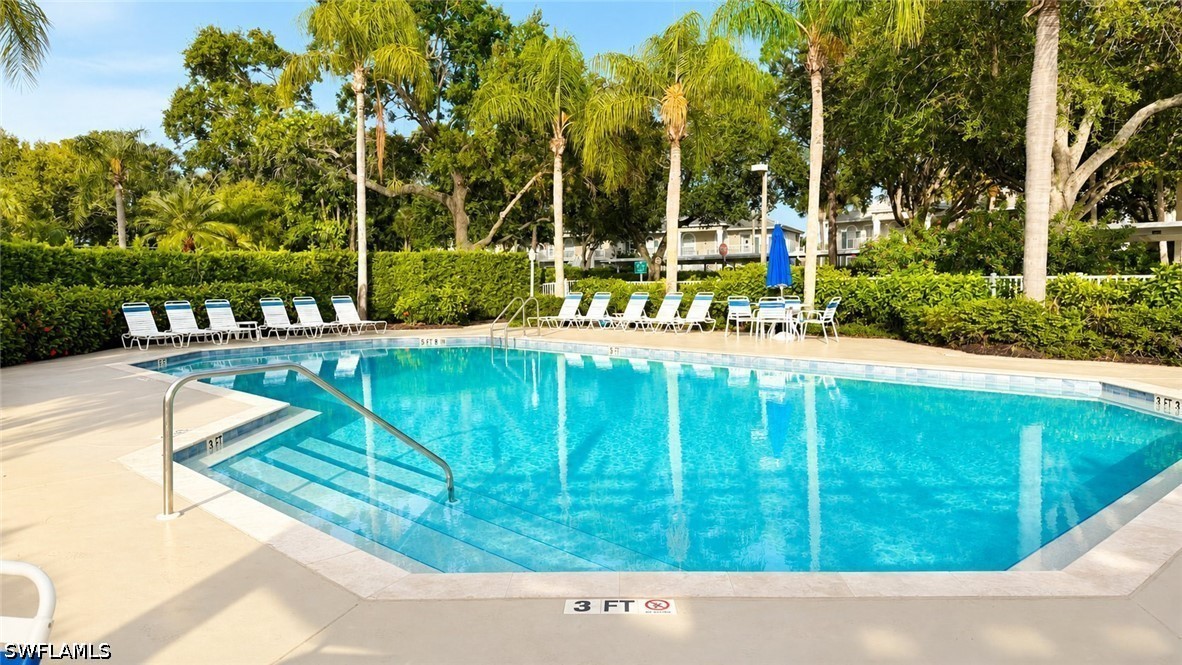 2 Bed Condominium for Sale in Twelve Oaks, photo 38