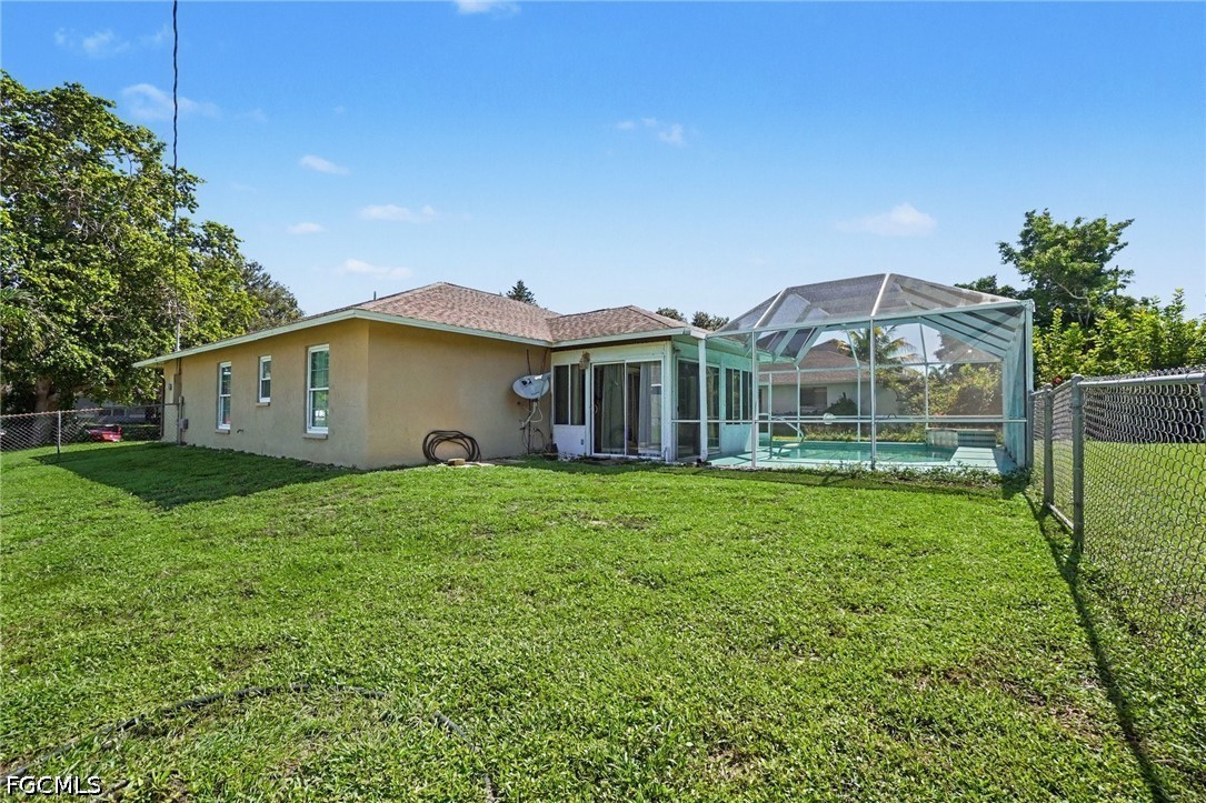 3 Bed Pool Home for Sale in Cape Coral, photo 38