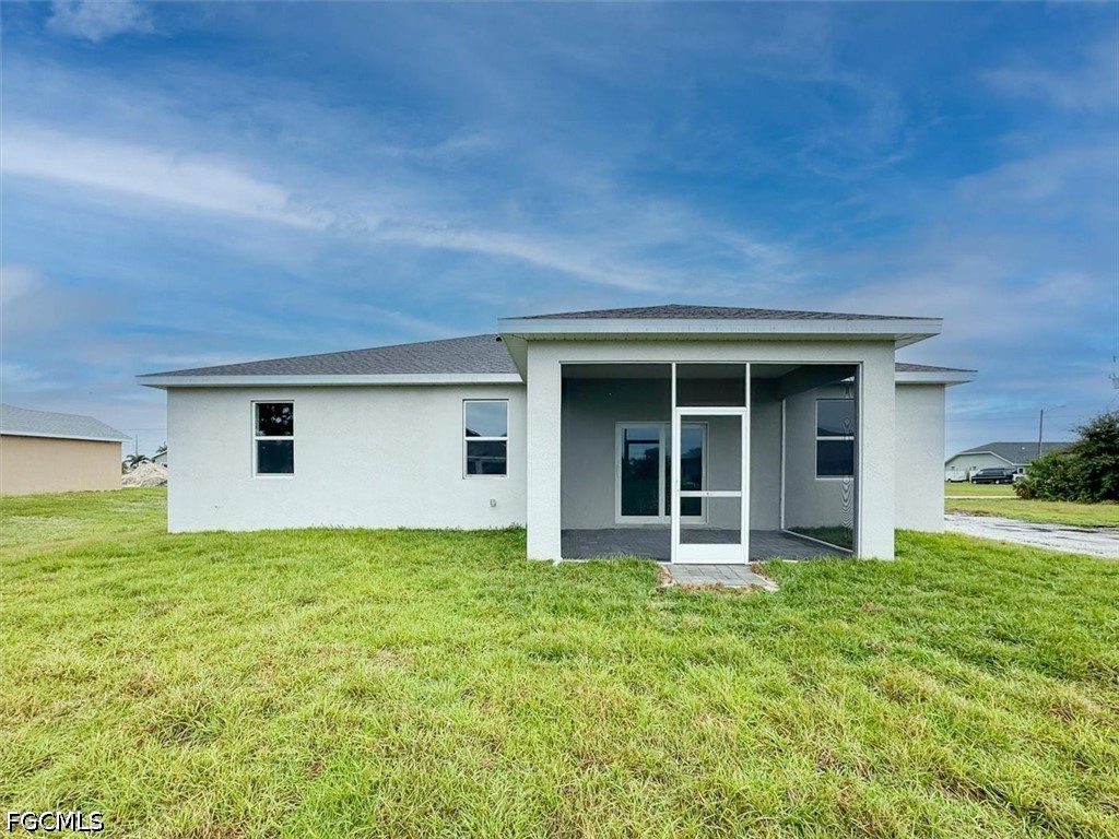 3 Bed SingleFamilyResidence for Sale in Cape Coral, photo 38