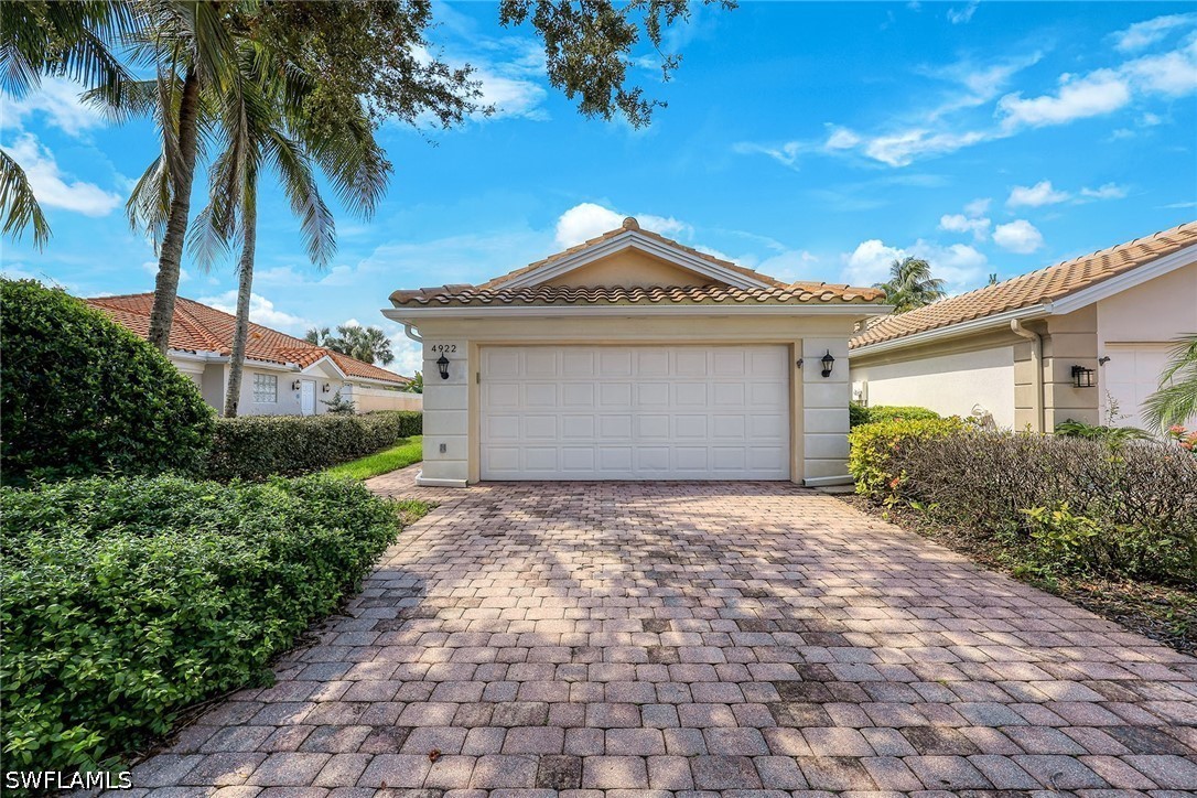 2 Bed Waterfront Home for Sale in Island Walk, photo 38