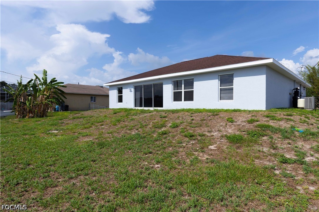 3 Bed SingleFamilyResidence for Sale in Lehigh Acres, photo 38