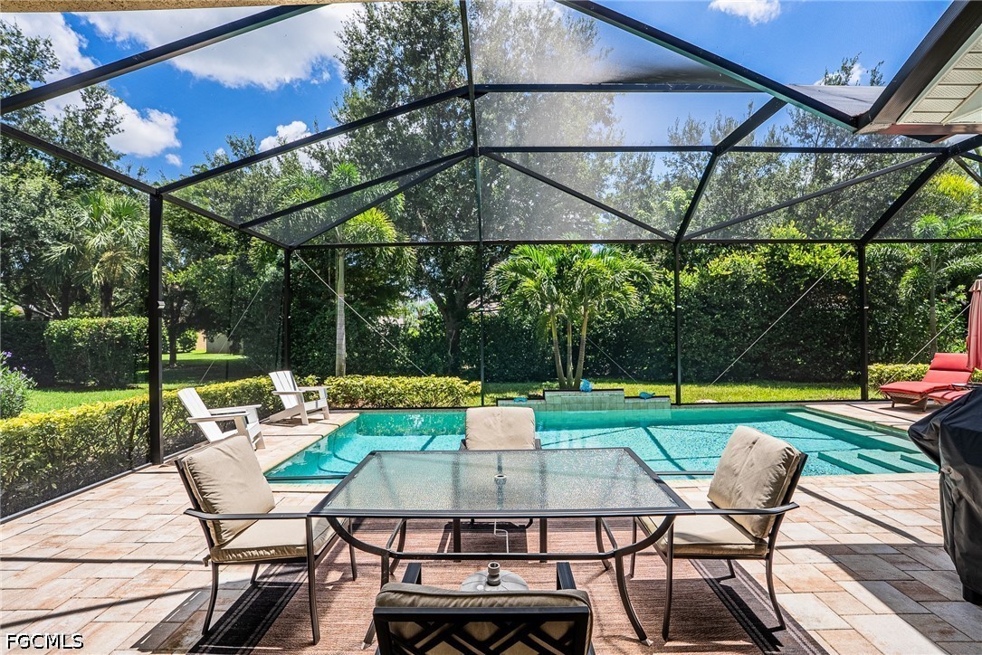 3 Bed Pool Home for Sale in Stoneybrook, photo 38