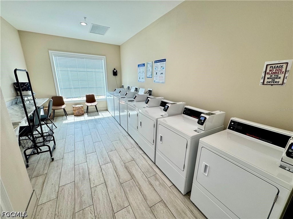 Residential for Sale in Palm Breeze, photo 38