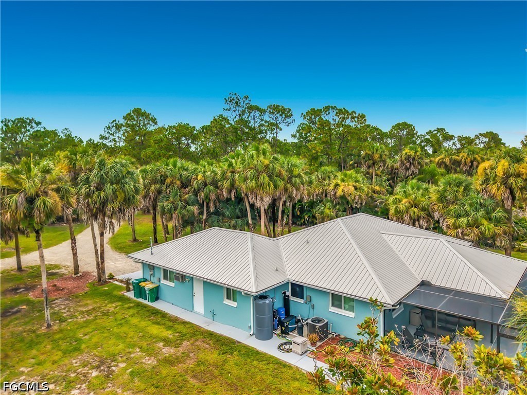 3 Bed Pool Home for Sale in Golden Gate Estates, photo 38