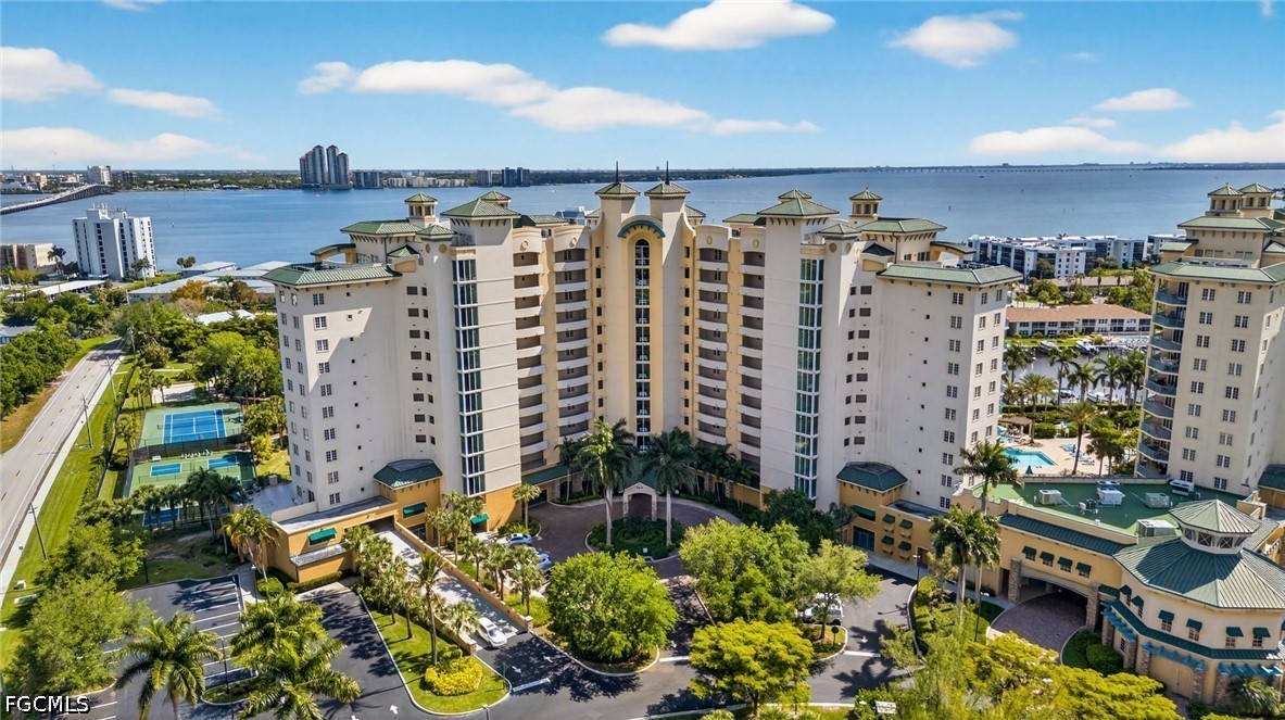 2 Bed Waterfront Home for Sale in North Star Yacht Club, photo 38
