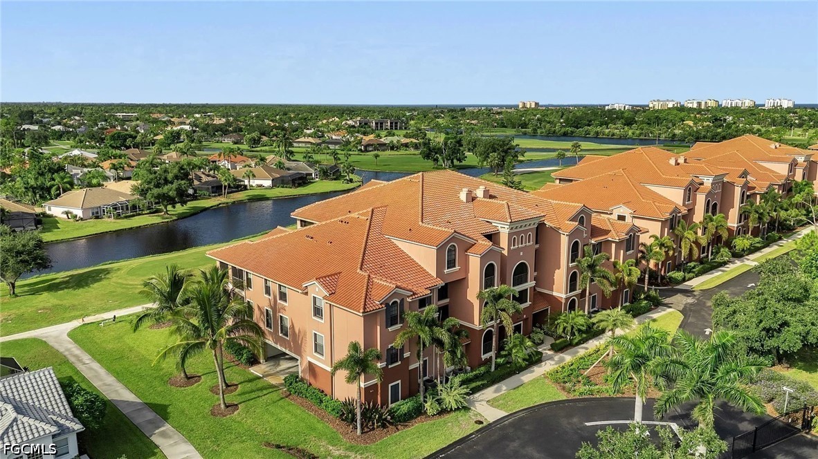 3 Bed Pool Home for Sale in Esplanade, photo 38
