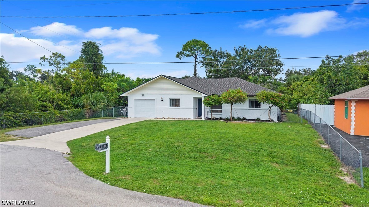 3 Bed Pool Home for Sale in Golden Gate City, photo 38