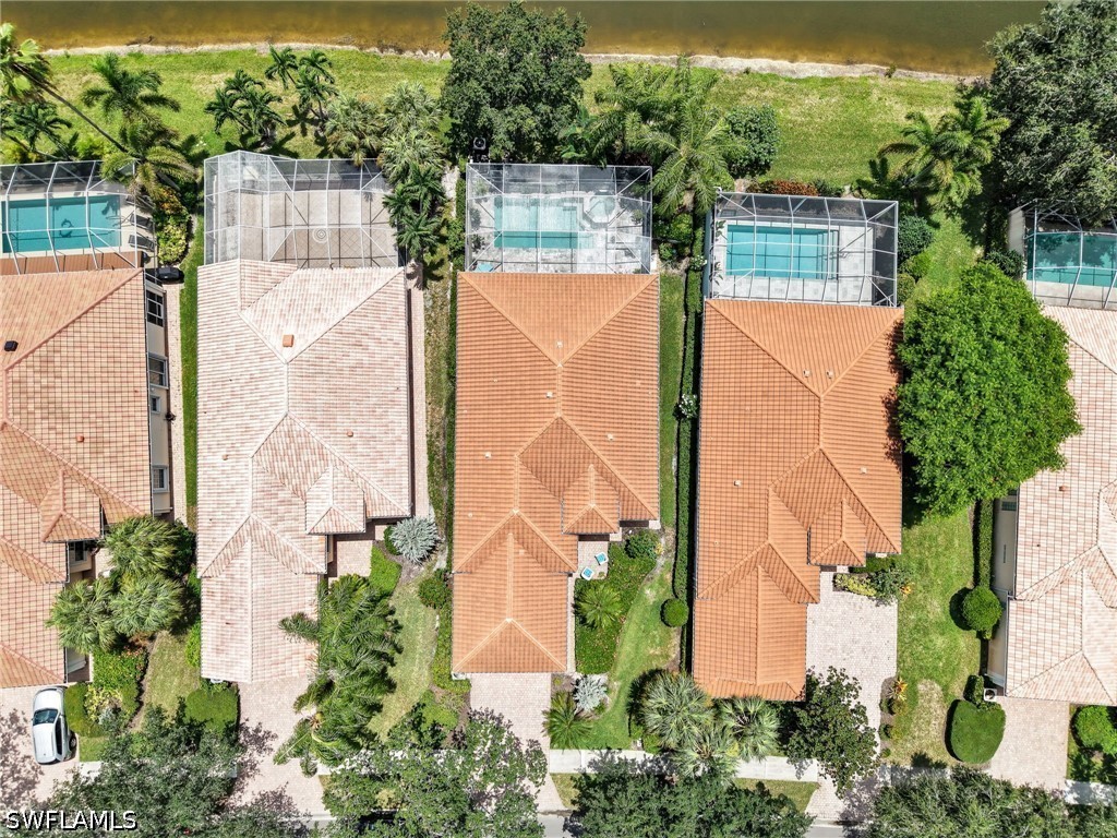 3 Bed Pool Home for Sale in Island Walk, photo 38