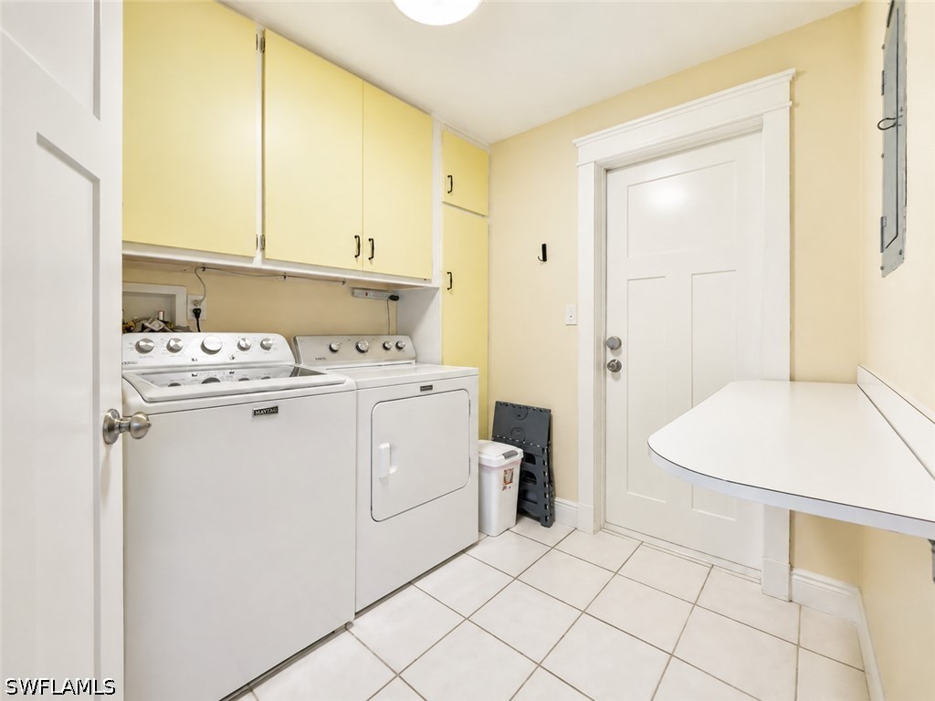 4 Bed Pool Home for Sale in Moorings, photo 38