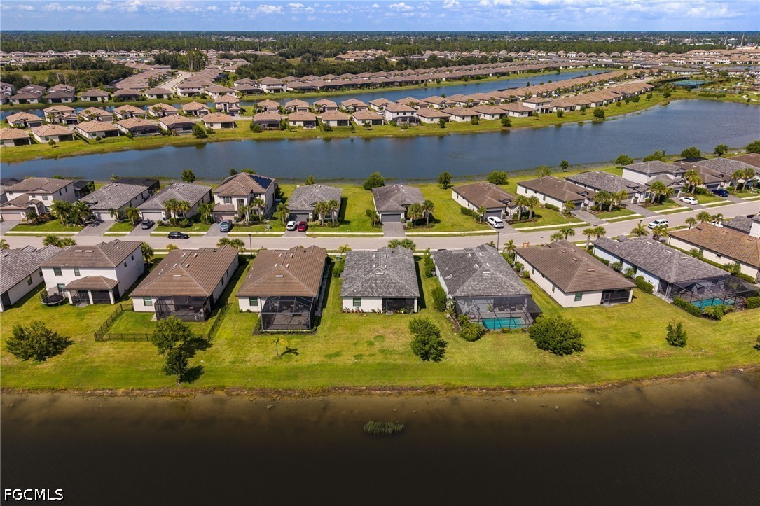 4 Bed Waterfront Home for Sale in Timber Creek, photo 38