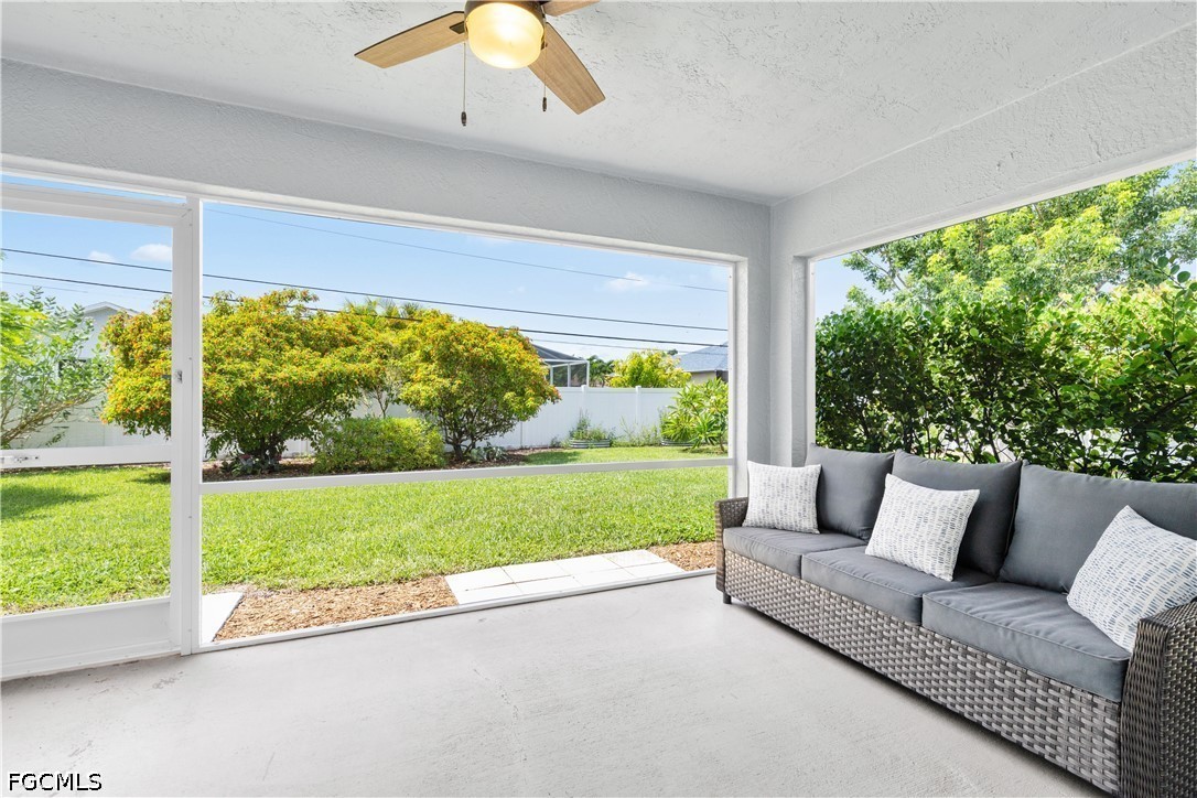3 Bed SingleFamilyResidence for Sale in Cape Coral, photo 38