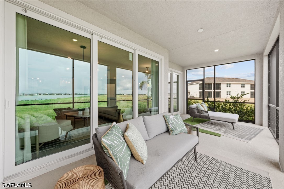 3 Bed Waterfront Home for Sale in Willowgreen, photo 38