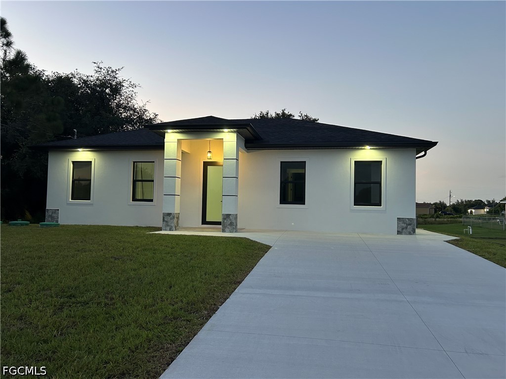 4 Bed SingleFamilyResidence for Sale in Lehigh Acres, photo 38