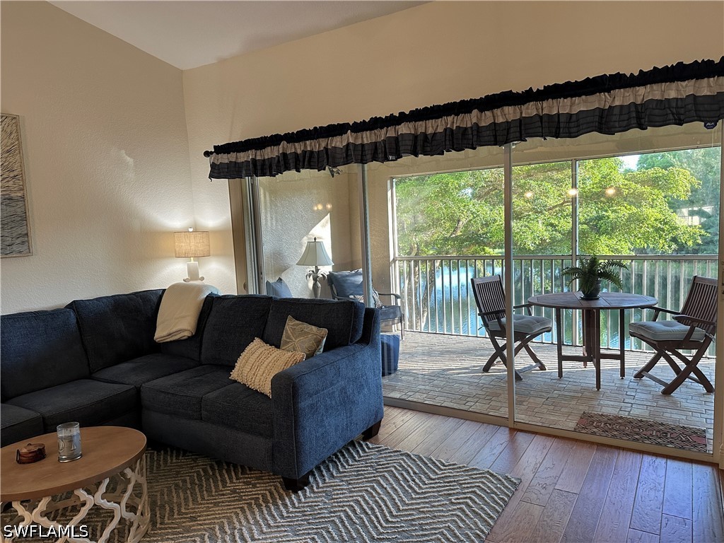 2 Bed Waterfront Home for Sale in Dover Place, photo 38