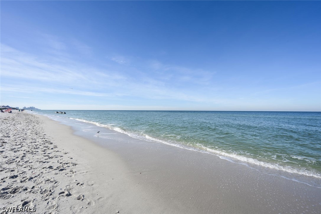 2 Bed Waterfront Home for Sale in Naples, photo 38