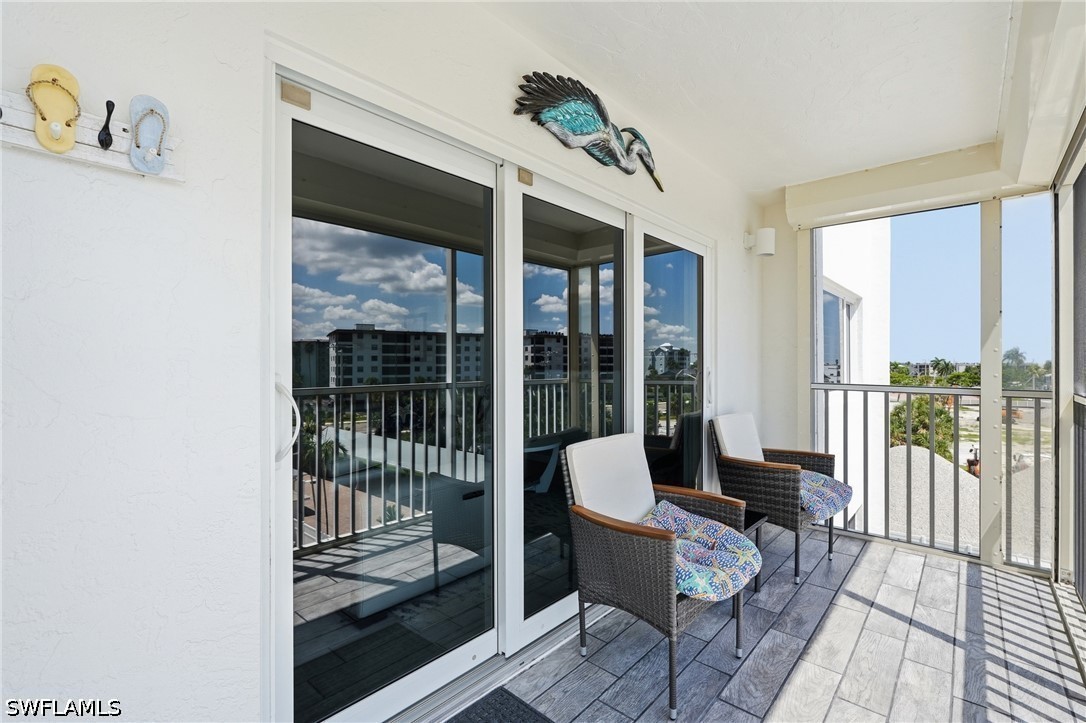 2 Bed Waterfront Home for Sale in Sand Caper, photo 38
