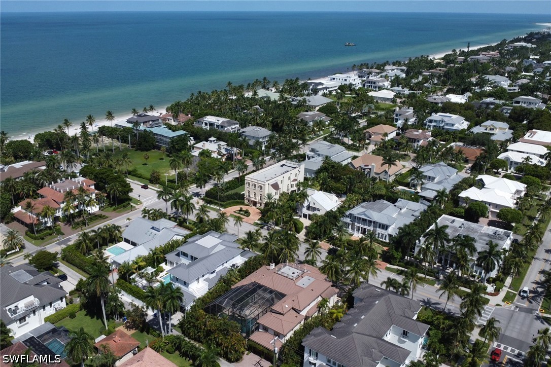 2 Bed Condominium for Sale in Naples, photo 38