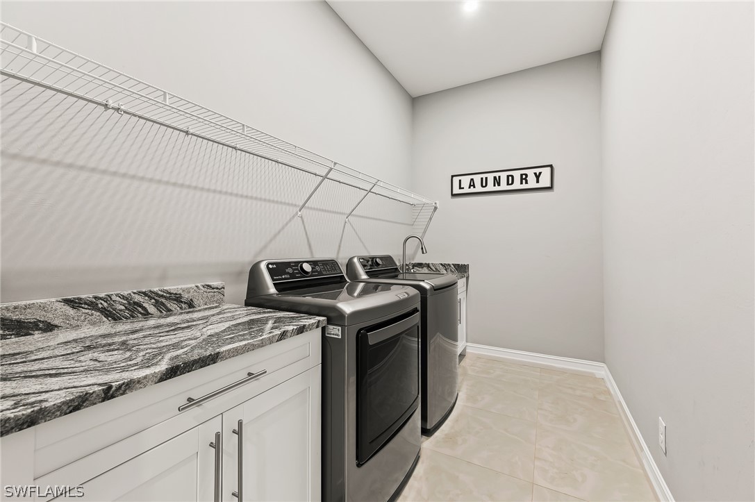 4 Bed SingleFamilyResidence for Sale in Naples, photo 39
