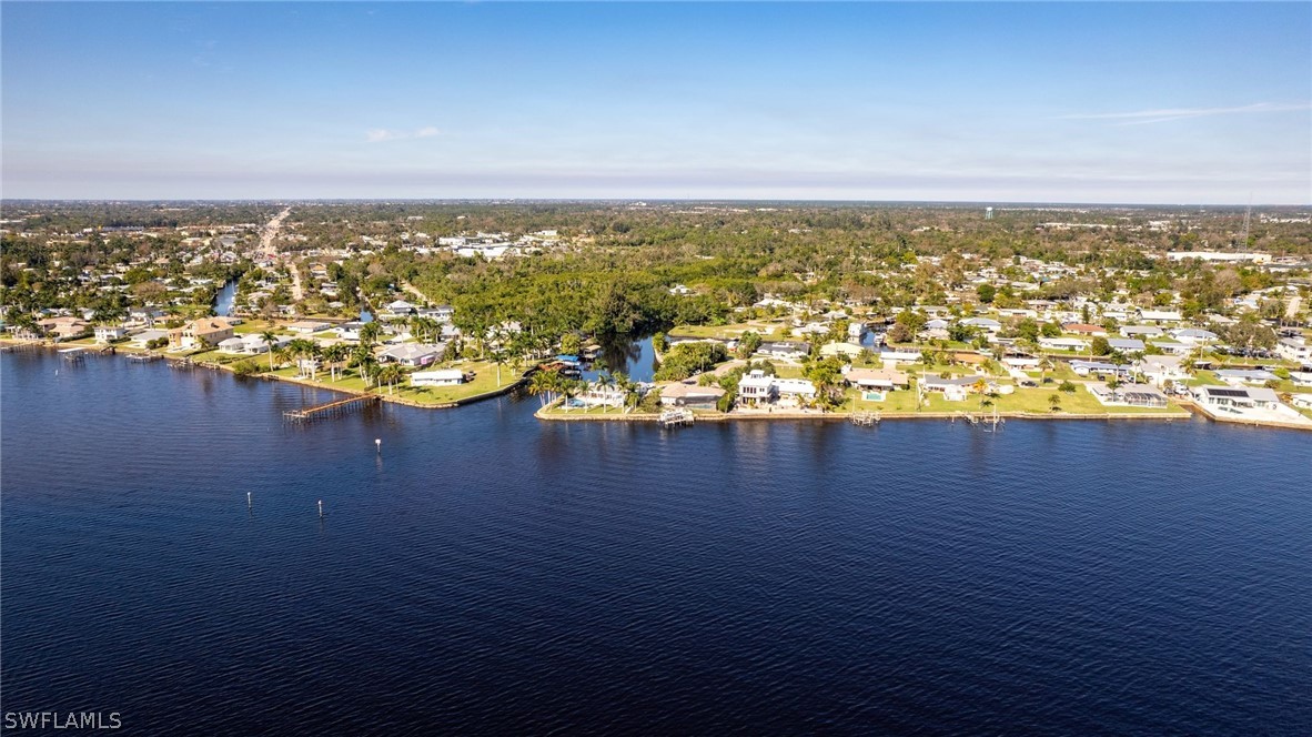 3 Bed Pool Home for Sale in Port Edison, photo 39
