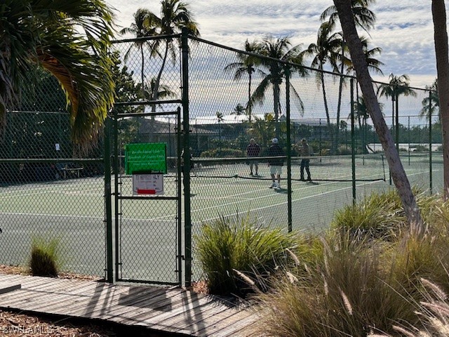 2 Bed Condominium for Sale in Bokeelia, photo 39