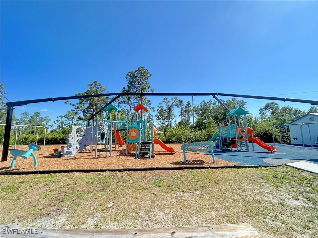 4 Bed SingleFamilyResidence for Sale in Punta Gorda, FL — photo 39