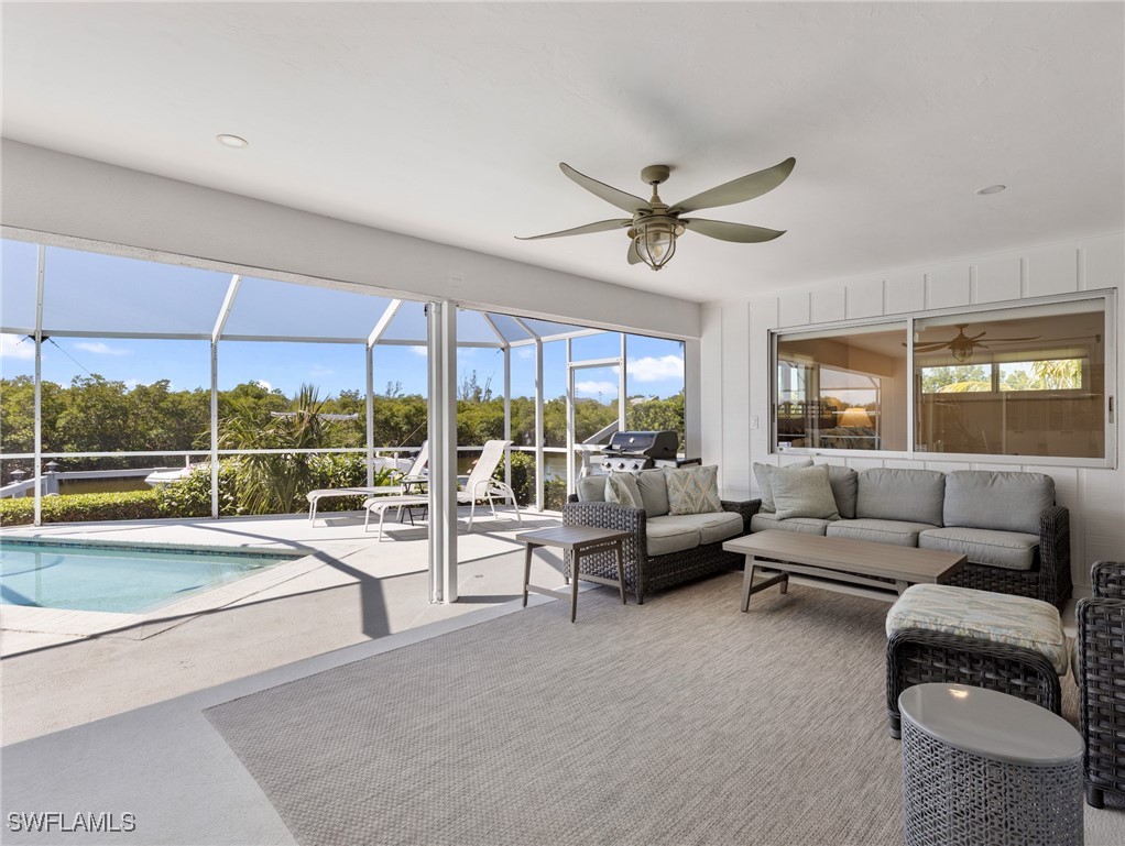 3 Bed Pool Home for Sale in Palm Acres, photo 39