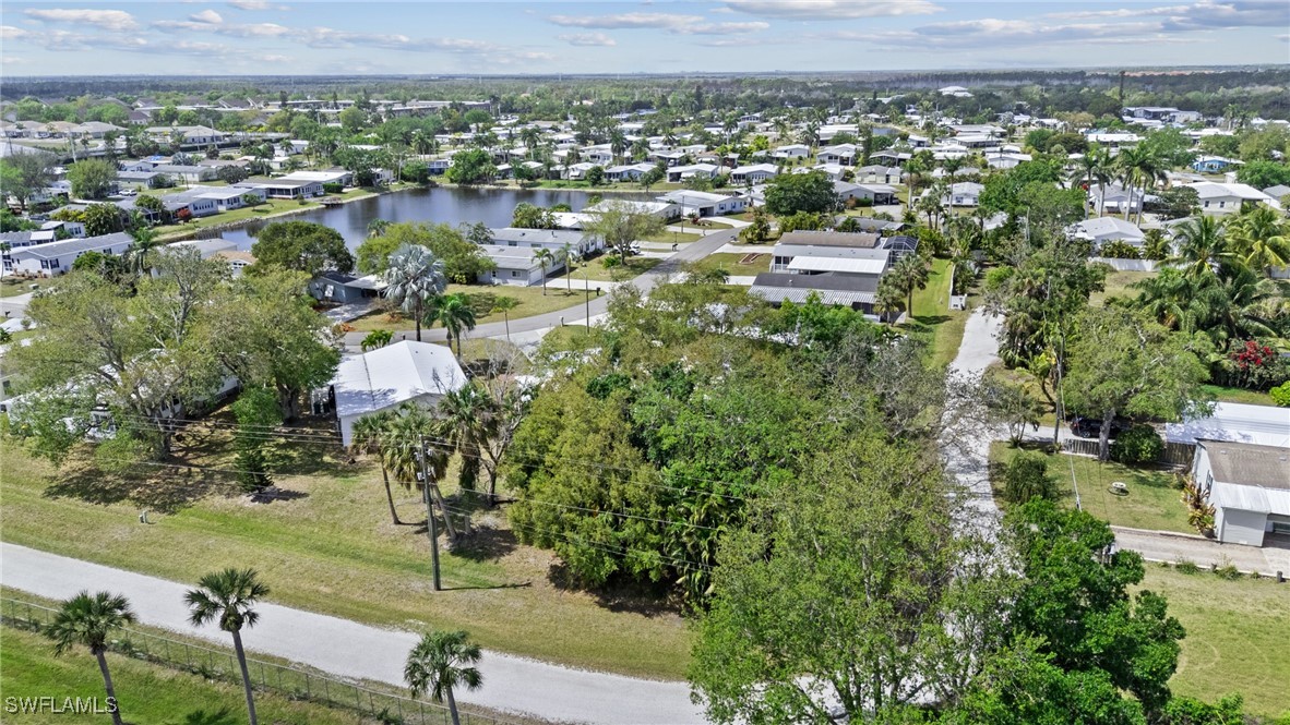 3 Bed ManufacturedHome for Sale in Riverwood, FL, $239,999 — photo 39