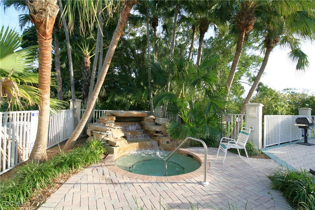2 Bed Condominium for Sale in Fairway Villas, FL, $190,000 — photo 39