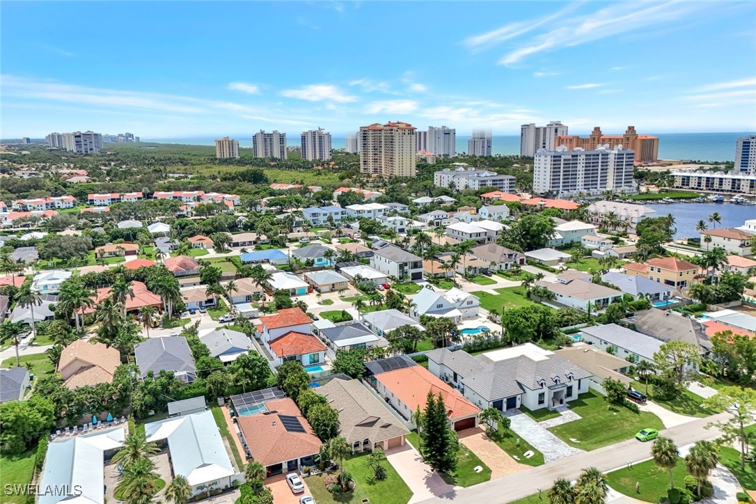 3 Bed SingleFamilyResidence for Sale in Naples, photo 39
