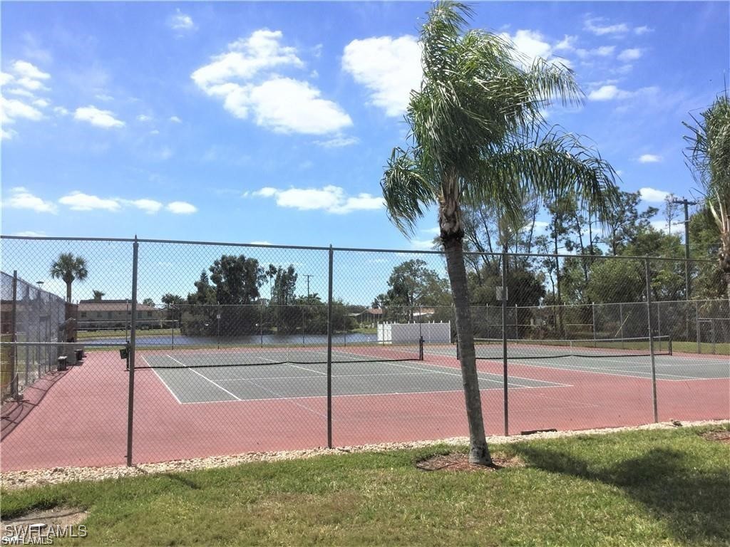 2 Bed ManufacturedHome for Sale in Naples, photo 39