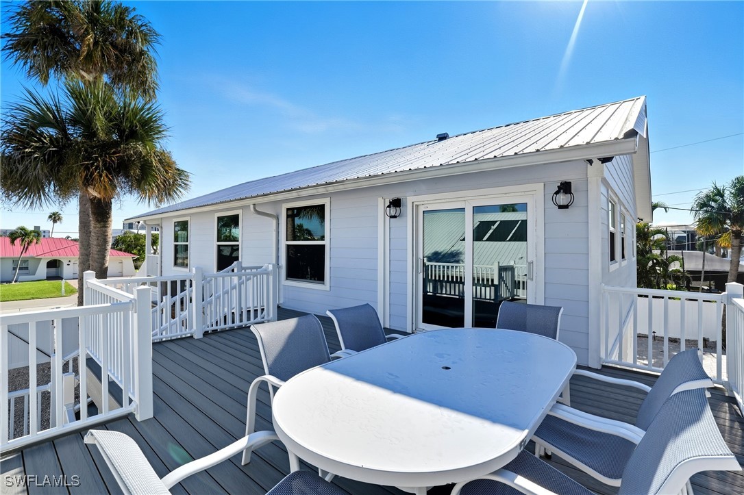 3 Bed Pool Home for Sale in Laguna Shores, photo 39