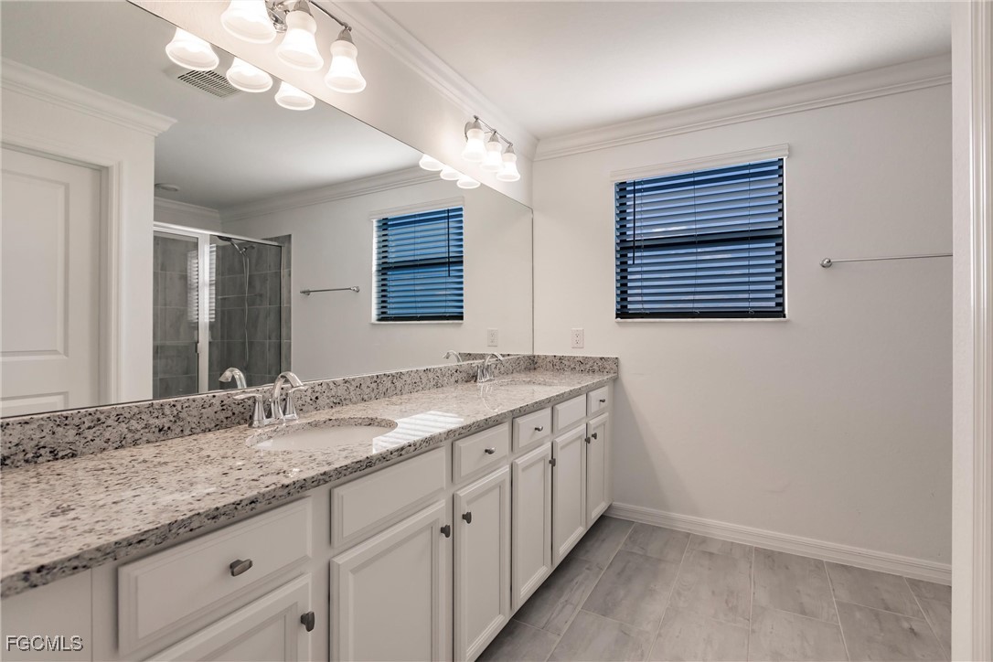 4 Bed SingleFamilyResidence for Sale in Portico, FL — photo 39