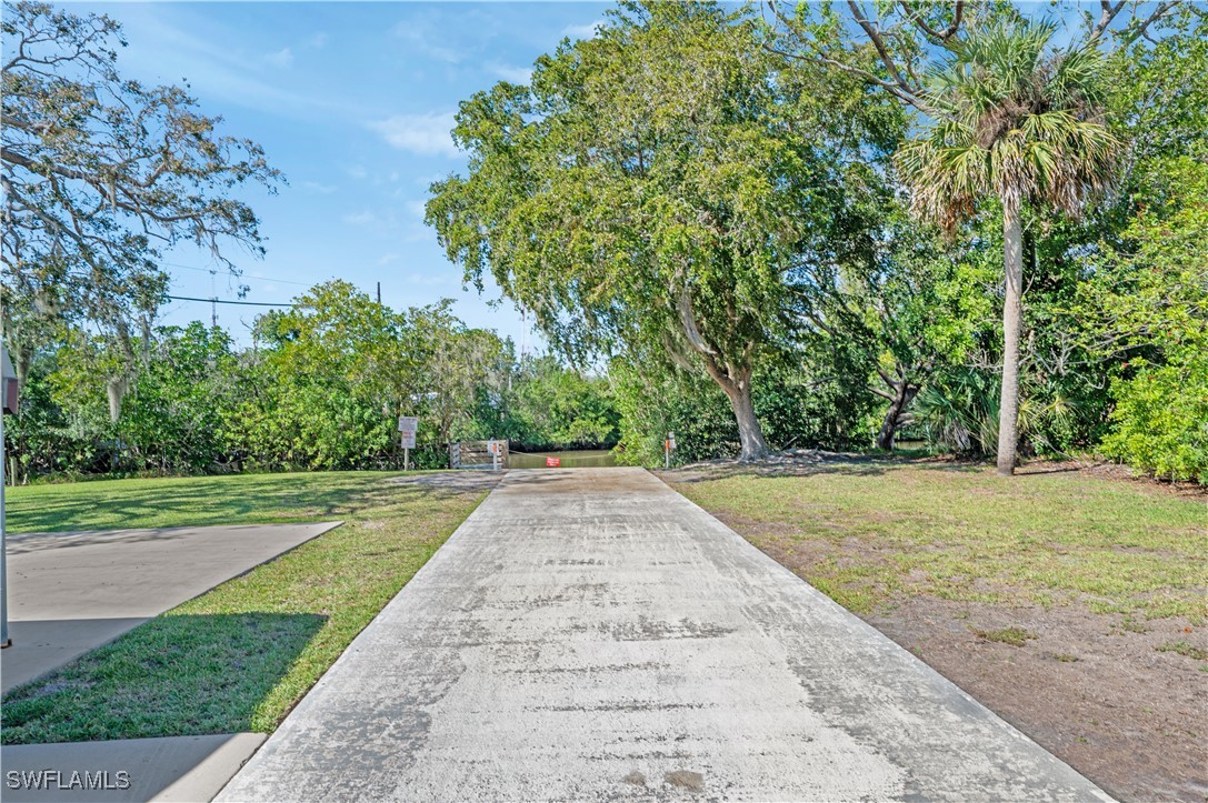 2 Bed Waterfront Home for Sale in Riverwood, FL, $312,000 — photo 39