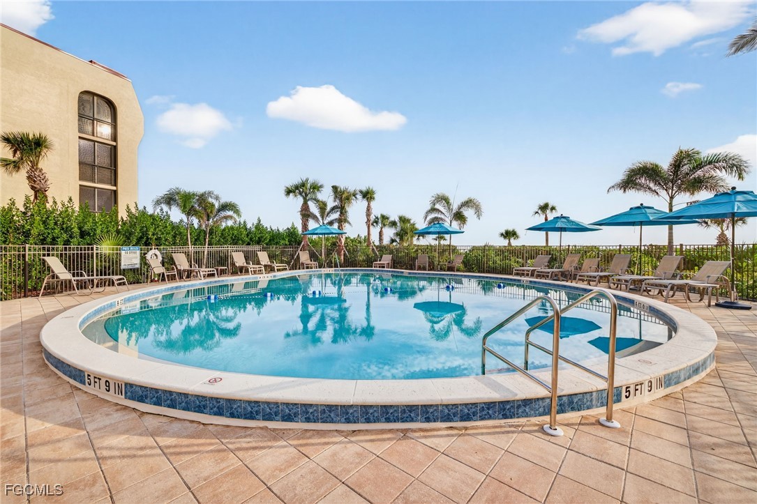 2 Bed Waterfront Home for Sale in Sanibel, photo 39