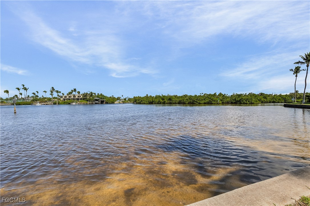 2 Bed Waterfront Home for Sale in Bokeelia, photo 39