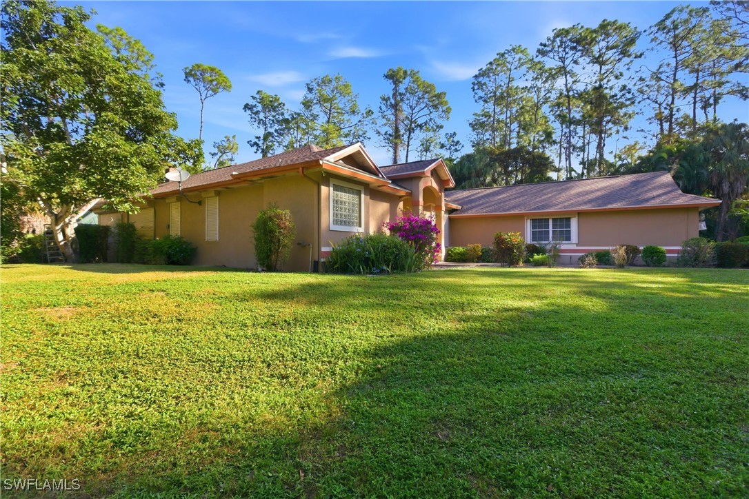 3 Bed SingleFamilyResidence for Sale in Naples, photo 39