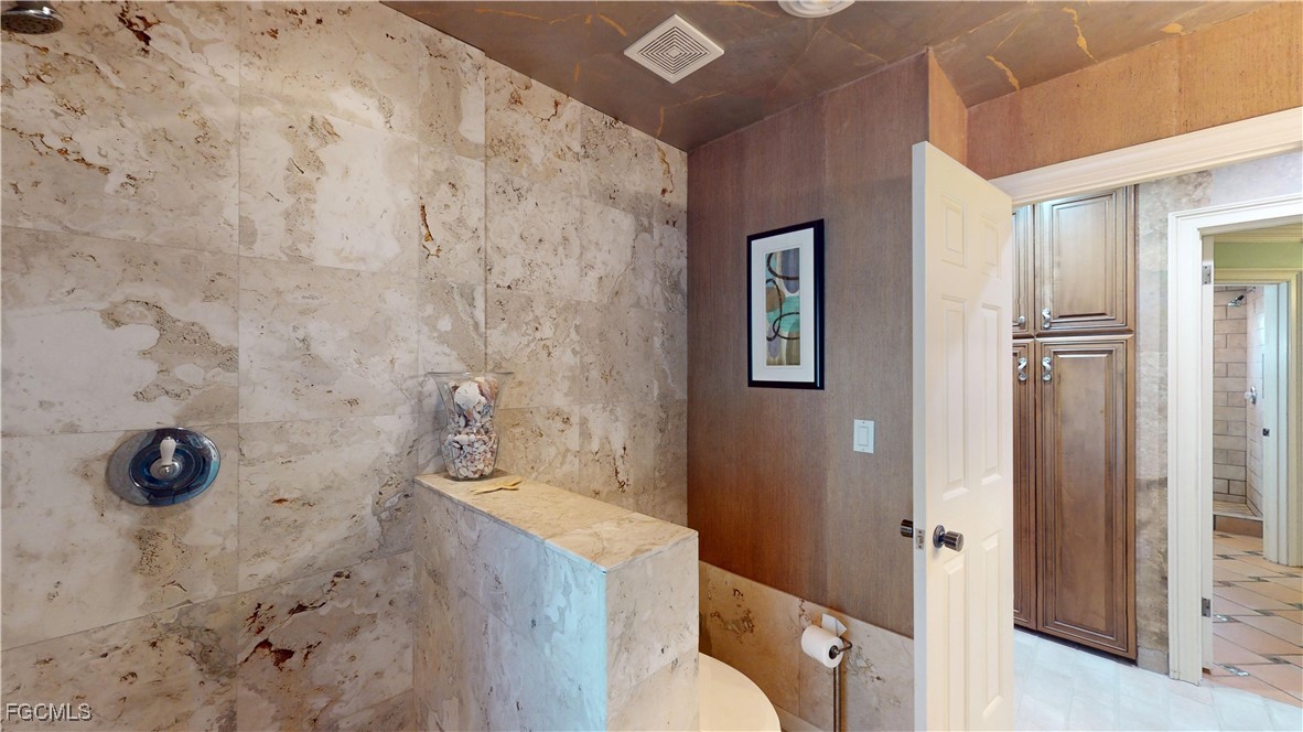 3 Bed Pool Home for Sale in Meadows, photo 39