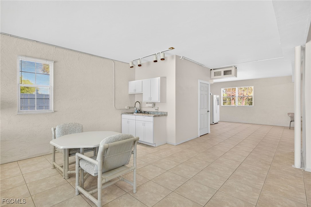 4 Bed Pool Home for Sale in Sanibel, photo 39