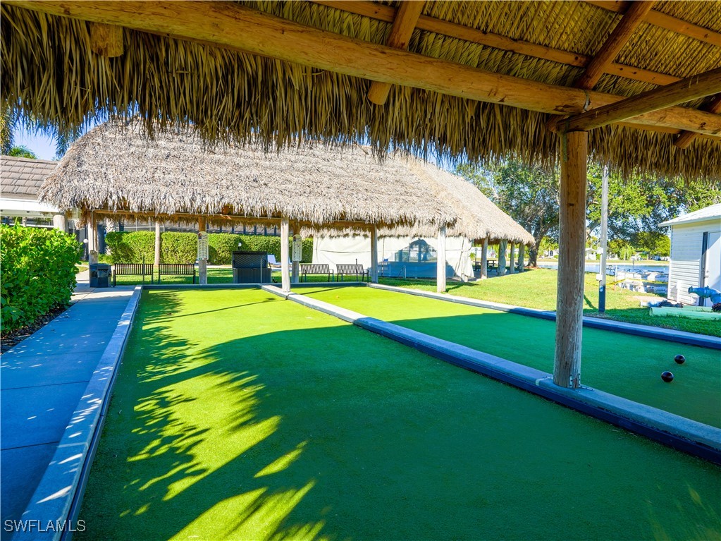1 Bed Waterfront Home for Sale in Naples, photo 39