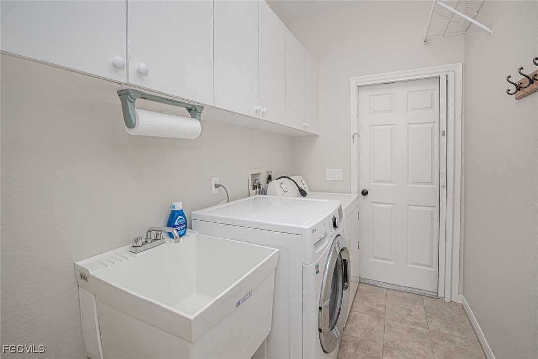 3 Bed SingleFamilyResidence for Sale in Port Charlotte, FL — photo 39