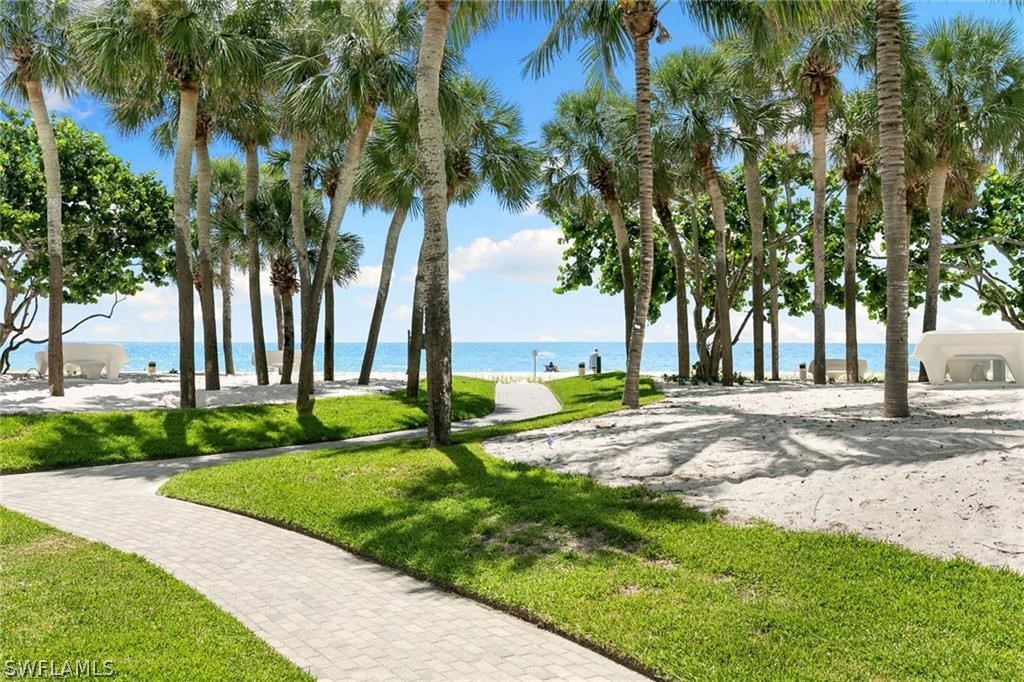 2 Bed Condominium for Sale in Naples, photo 39