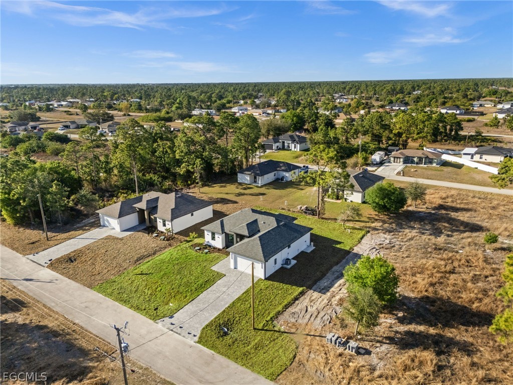 3 Bed SingleFamilyResidence for Sale in Lehigh Acres, photo 39