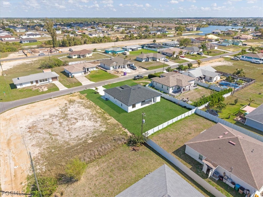 3 Bed SingleFamilyResidence for Sale in Cape Coral, photo 39