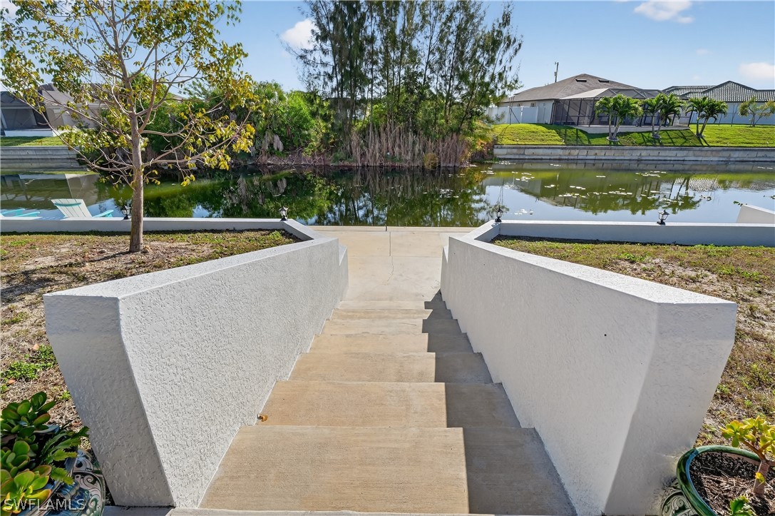 4 Bed Waterfront Home for Sale in Cape Coral, photo 39