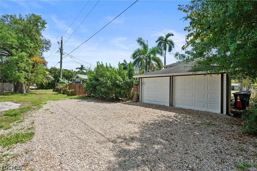 4 Bed SingleFamilyResidence for Sale in Dean Park, photo 39